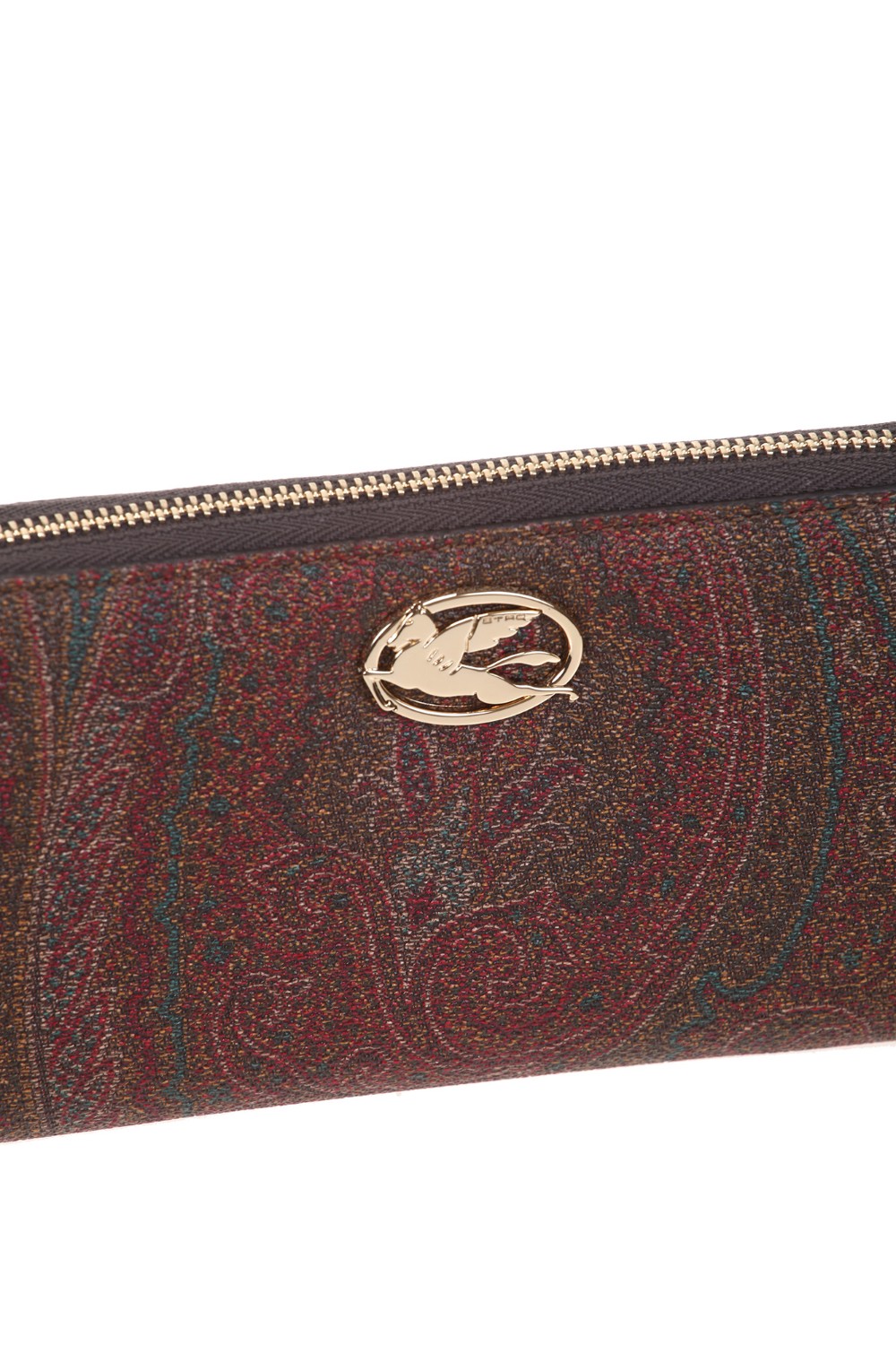 shop ETRO  Portafoglio: Etro portafoglio realizzato nell'iconico tessuto Paisley jacquard e impreziosito con logo Pegaso, il cavallo alato simbolo della Maison.
Chiusura con cerniera.
Dodici spazi porta carte.
Portamonete con cerniera.
Due scomparti per carta moneta.
Accessori metallici con finitura color oro.
Dimensioni: 19 x 10 cm.
Esterno: Tessuto di cotone Paisley jacquard spalmato con grana opaca e doppiato in tela, (76% cotone 24% poliestere).
Dettagli: 100% pelle di vitello.
Fodera: 100% nylon.
Made in Italy.. 1N082 8640-8000 number 8908280